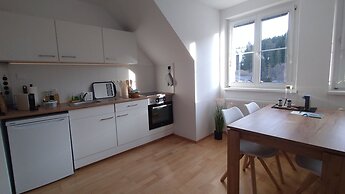 CityLeaves Apartment