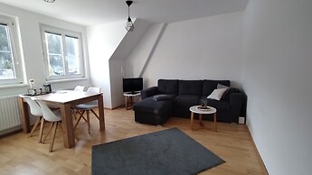 CityLeaves Apartment
