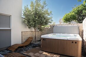 Anabella Apartment - Jacuzzi & Infra Sauna