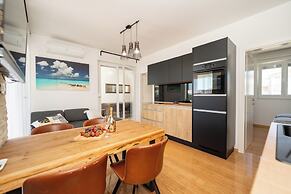 Anabella Apartment - Jacuzzi & Infra Sauna