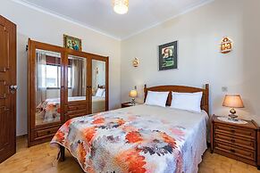 Seaside Charm in Gale - 2 Bedroom W/big Terrace
