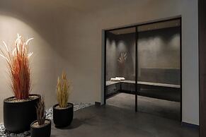 Enarma Suites & Spa Wellness Retreat