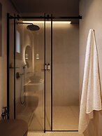 Enarma Suites & Spa Wellness Retreat