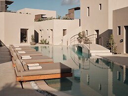 Enarma Suites & Spa Wellness Retreat