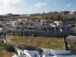 Enarma Suites & Spa Wellness Retreat