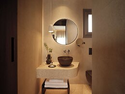 Enarma Suites & Spa Wellness Retreat