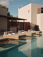 Enarma Suites & Spa Wellness Retreat