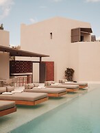 Enarma Suites & Spa Wellness Retreat