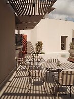 Enarma Suites & Spa Wellness Retreat