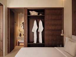 Enarma Suites & Spa Wellness Retreat