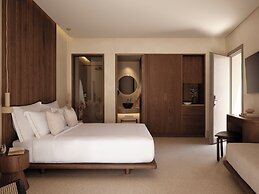 Enarma Suites & Spa Wellness Retreat