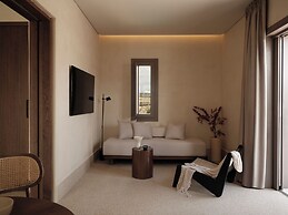 Enarma Suites & Spa Wellness Retreat