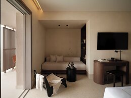 Enarma Suites & Spa Wellness Retreat