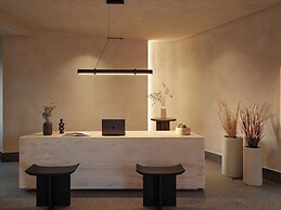 Enarma Suites & Spa Wellness Retreat