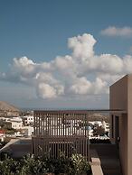 Enarma Suites & Spa Wellness Retreat