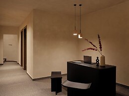 Enarma Suites & Spa Wellness Retreat