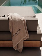 Enarma Suites & Spa Wellness Retreat