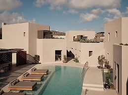 Enarma Suites & Spa Wellness Retreat