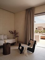 Enarma Suites & Spa Wellness Retreat