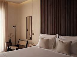 Enarma Suites & Spa Wellness Retreat