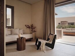 Enarma Suites & Spa Wellness Retreat