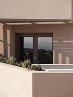 Enarma Suites & Spa Wellness Retreat