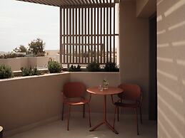 Enarma Suites & Spa Wellness Retreat