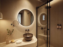 Enarma Suites & Spa Wellness Retreat