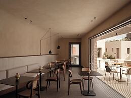 Enarma Suites & Spa Wellness Retreat