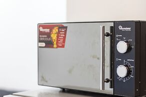 Erica Suites - Riverside 1BR Apartments