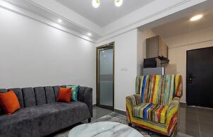 Erica Suites - Riverside 1BR Apartments