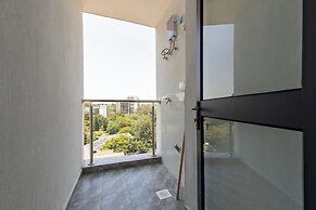 Erica Suites - Riverside 1BR Apartments