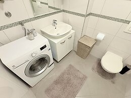 Lume Zadar Apartment with parking