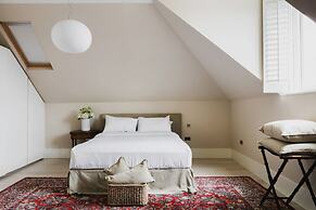 Priory Road by Onefinestay