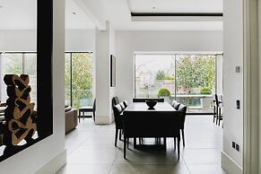 Priory Road by Onefinestay