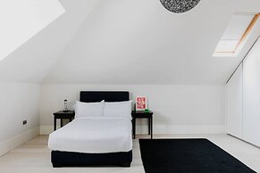 Priory Road by Onefinestay