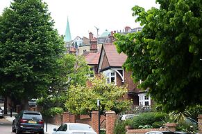 Priory Road by Onefinestay