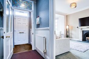 The Lanterns - 9 Bedroom - Sleeps 17 - Saundersfoot Village Centre