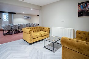 The Lanterns - 9 Bedroom - Sleeps 17 - Saundersfoot Village Centre