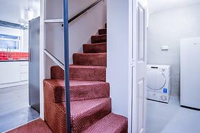 The Lanterns - 9 Bedroom - Sleeps 17 - Saundersfoot Village Centre