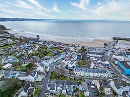 The Lanterns - 9 Bedroom - Sleeps 17 - Saundersfoot Village Centre