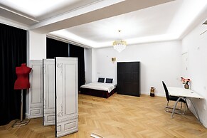 Bucharest Studios Dubai Room