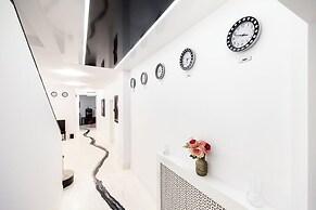 Bucharest Studios New York Room