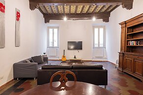 Piazza Navona Charming Large Apartment