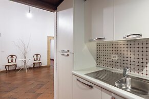Piazza Navona Charming Large Apartment