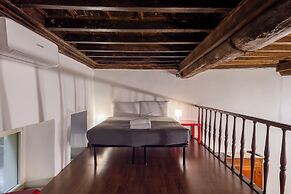 Piazza Navona Charming Large Apartment