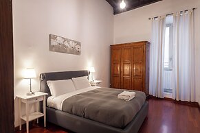 Piazza Navona Charming Large Apartment
