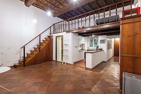 Piazza Navona Charming Large Apartment