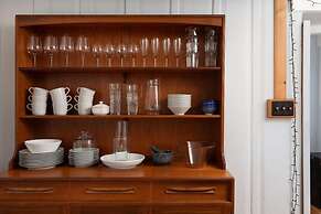 Seaview-2br-sleeps5-cottage-fastwifi-woodburner