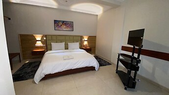 Résidence hôtelière MEDOM Palace, Bastos